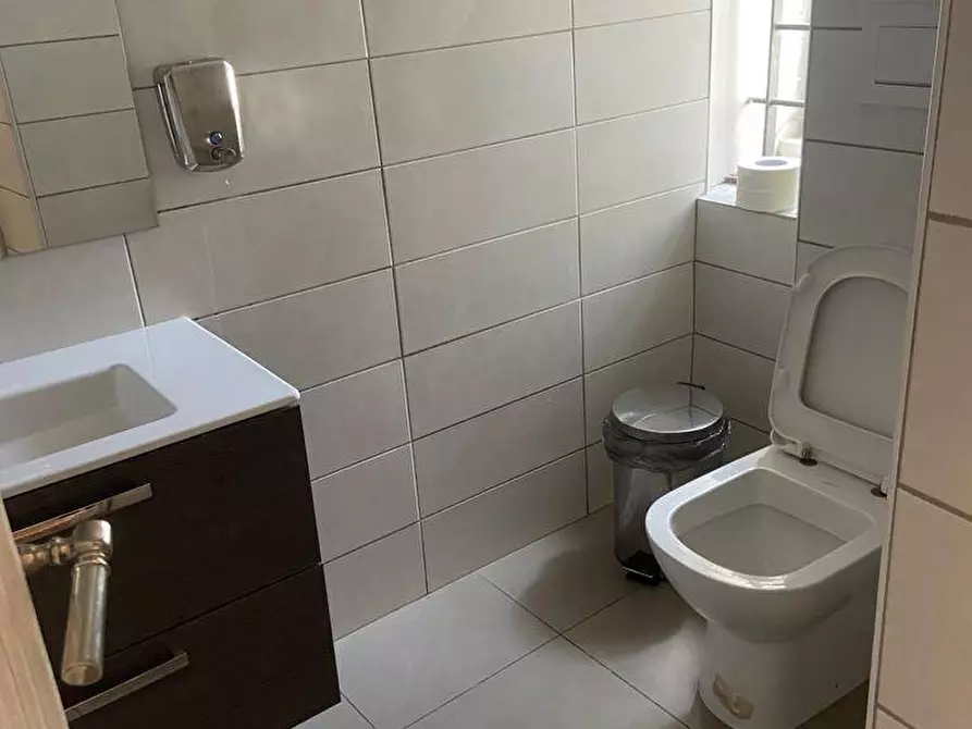 Immagine 7 di Ufficio in affitto  in Via XX Settembre a Genova