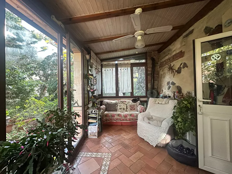 Immagine 5 di Villa in vendita  in Viale Modugno 16 a Genova