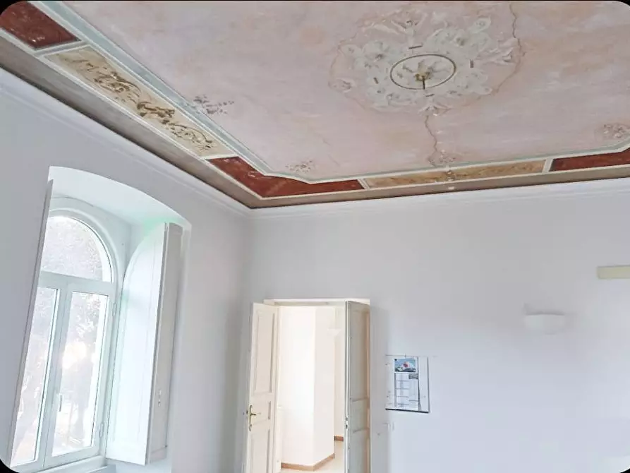 Immagine 6 di Appartamento in vendita  in corso ugo bassi a Genova