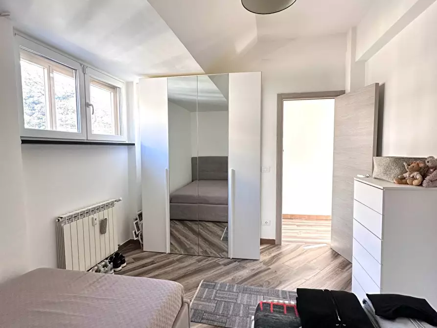 Immagine 17 di Appartamento in vendita  in Via Giuseppe Mendozza a Genova
