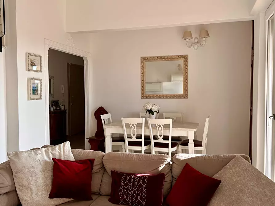 Immagine 7 di Appartamento in vendita  in Via Giuseppe Mendozza a Genova