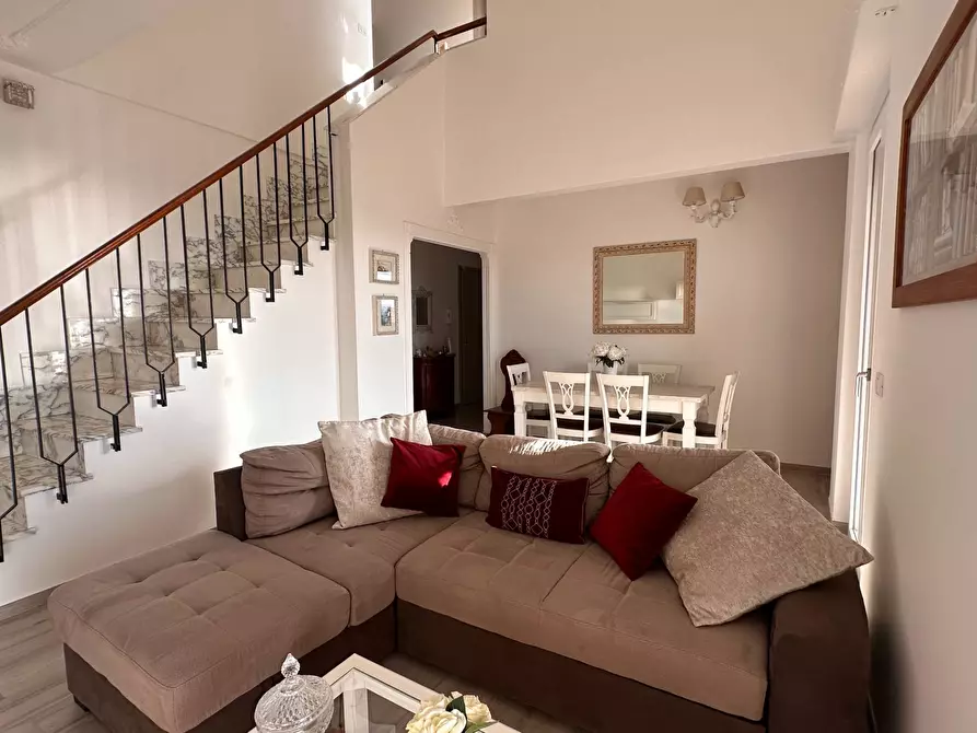 Immagine 12 di Appartamento in vendita  in Via Giuseppe Mendozza a Genova