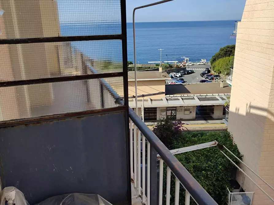 Immagine 25 di Appartamento in vendita  in VIA FRANCESCO NULLO 2 a Genova