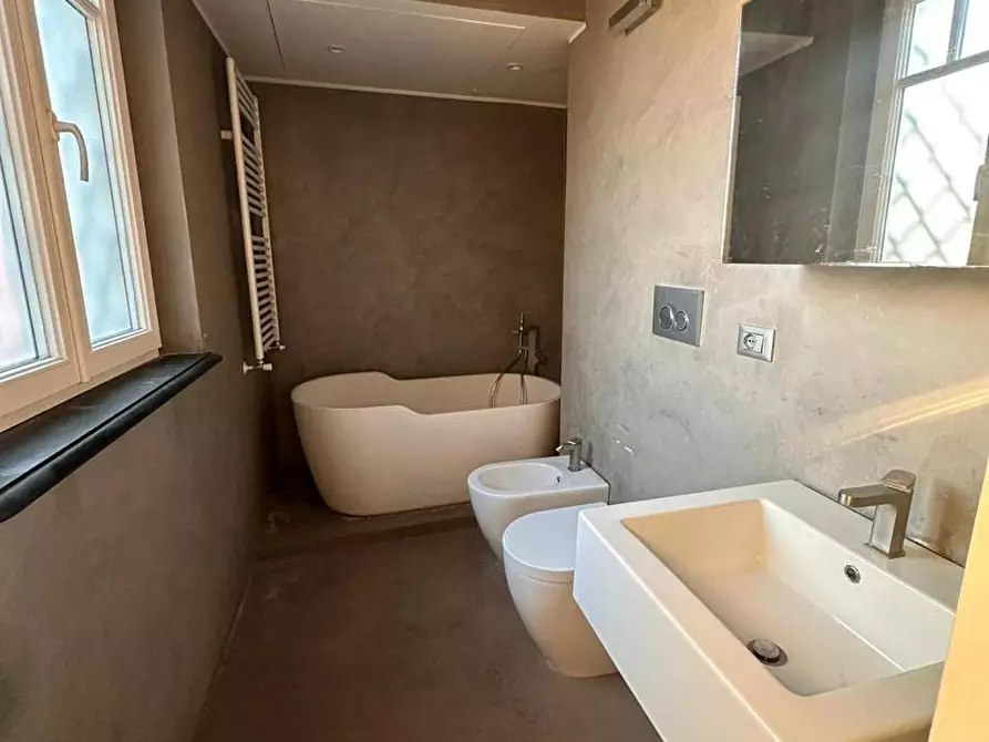 Immagine 19 di Villa in vendita  in Via Sforza a Genova