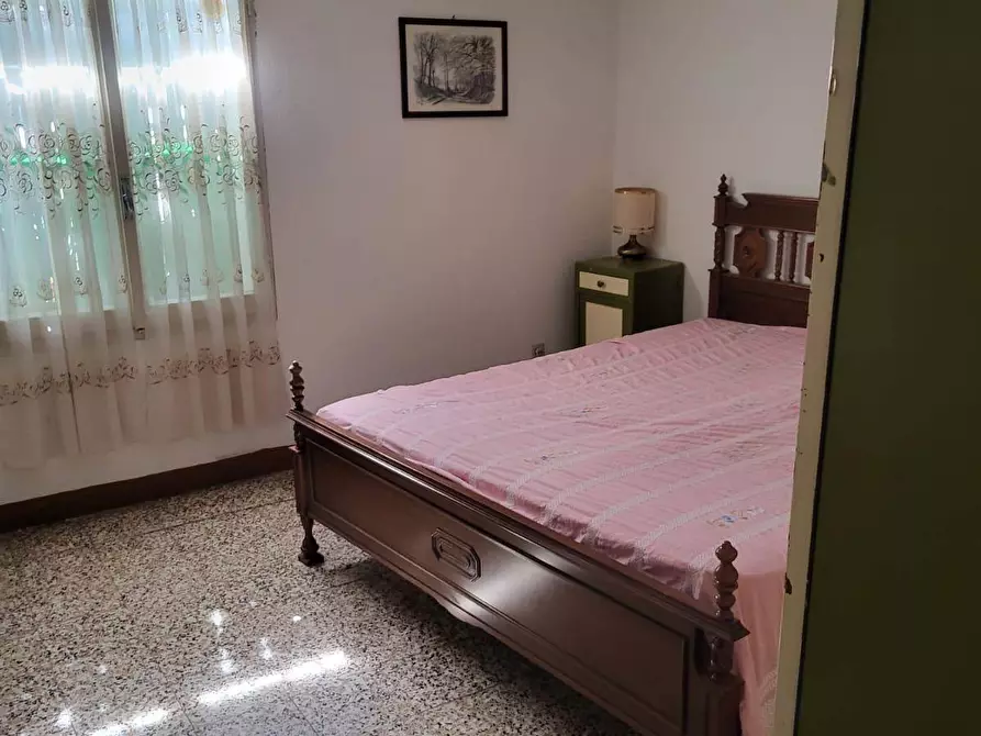 Immagine 2 di Rustico / casale in vendita  in Via delle castagne 2 a Ventasso