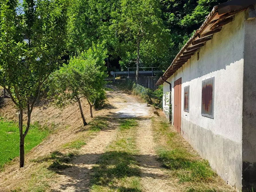 Immagine 14 di Rustico / casale in vendita  in Via delle castagne 2 a Ventasso