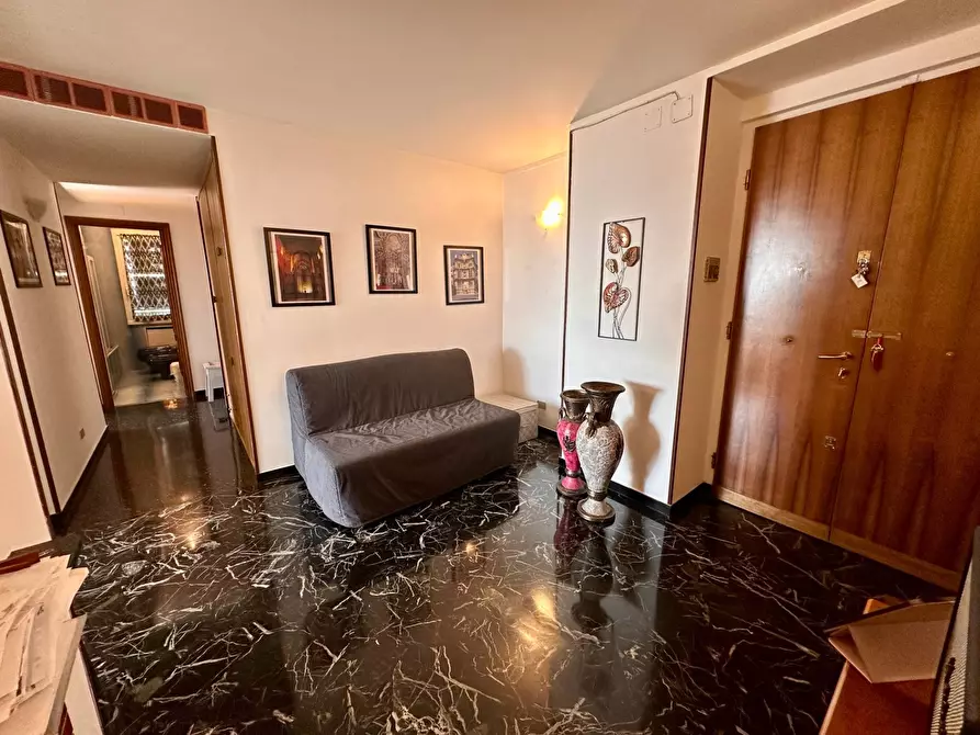 Immagine 24 di Appartamento in vendita  in Via Milano 40 a Genova