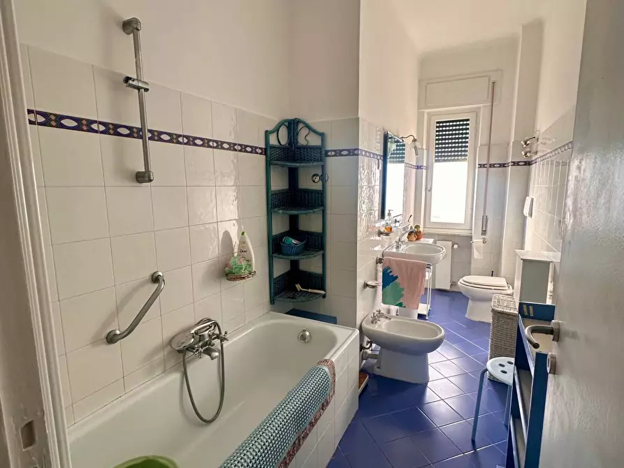 Immagine 6 di Appartamento in affitto  in Viale Virginia Centurione Bracelli 76 a Genova
