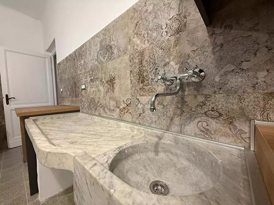 Immagine 17 di Appartamento in vendita  in Via Felice Romani 12 a Genova