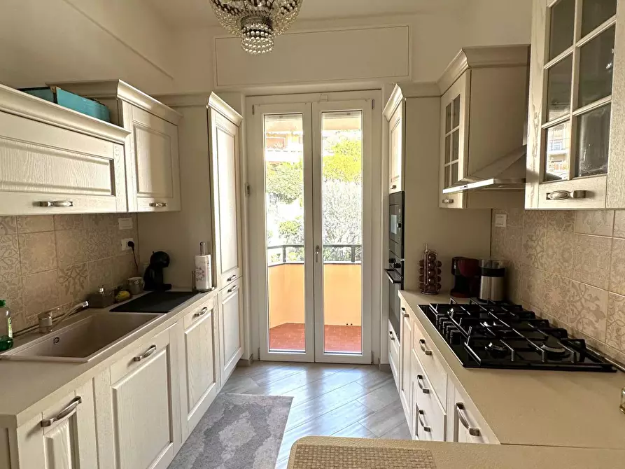 Immagine 23 di Appartamento in vendita  in Via Giuseppe Mendozza a Genova