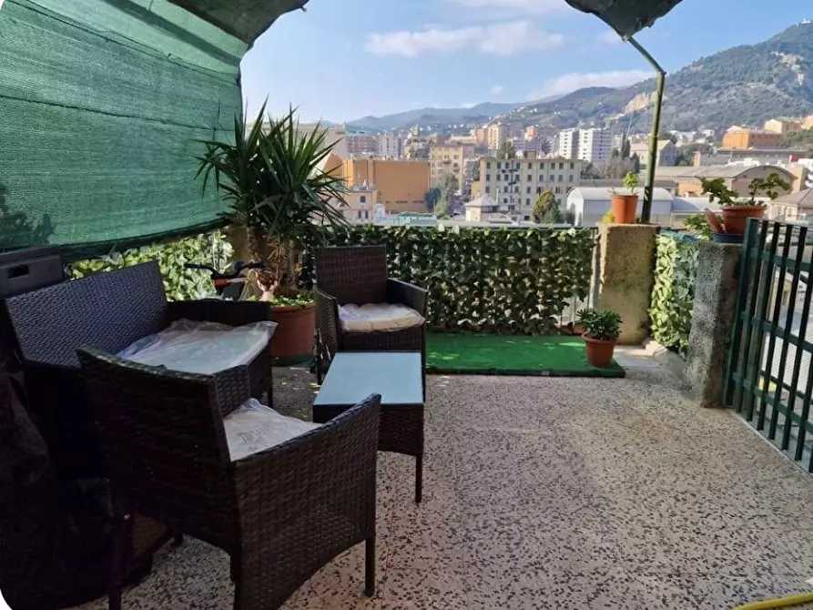 Immagine 11 di Appartamento in vendita  in Via Borzoli 19 a Genova