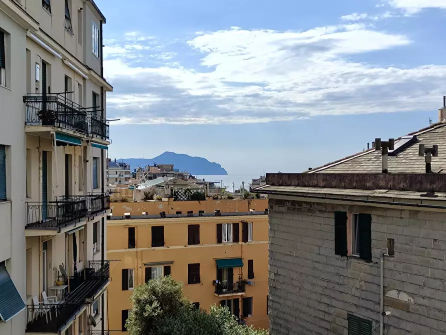Immagine 1 di Appartamento in vendita  in VIA FRANCESCO NULLO 2 a Genova
