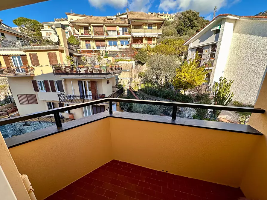 Immagine 24 di Appartamento in vendita  in Via Giuseppe Mendozza a Genova