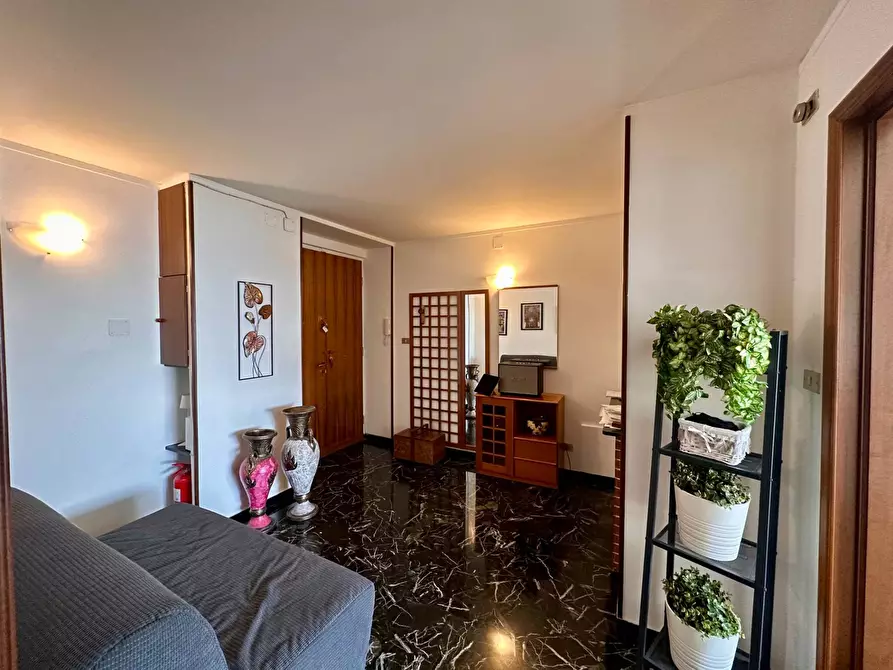 Immagine 27 di Appartamento in vendita  in Via Milano 40 a Genova
