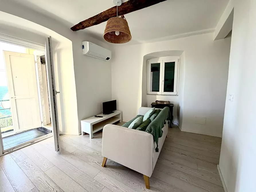 Immagine 5 di Appartamento in vendita  in Via Francesco Crispi 20 a Bogliasco