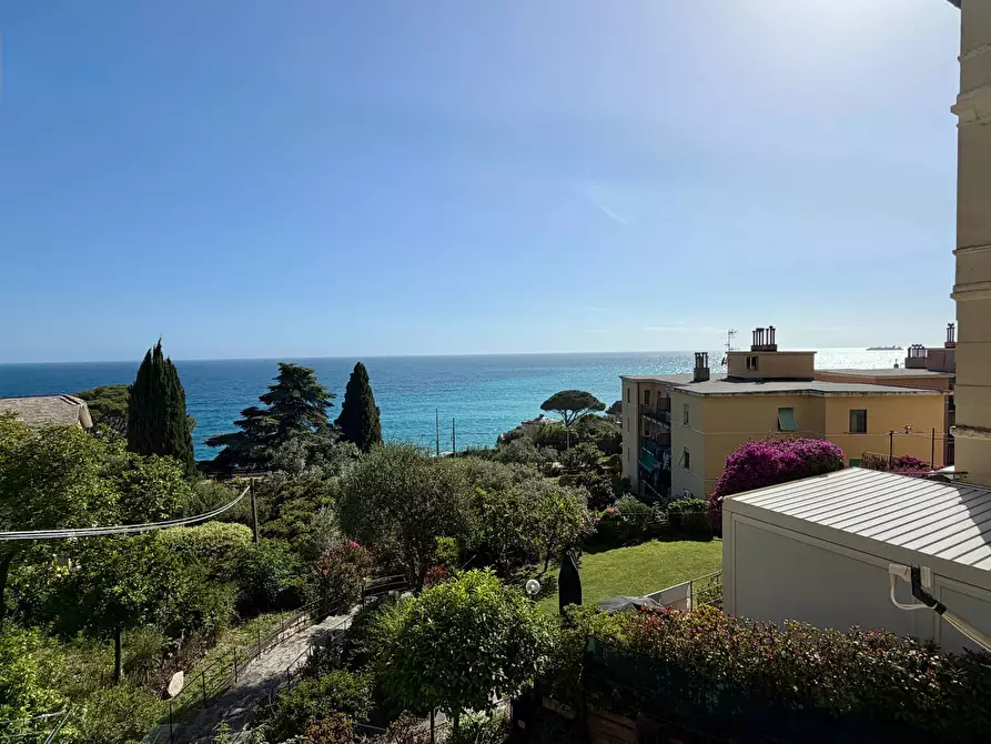 Immagine 1 di Appartamento in vendita  in Via Francesco Crispi 20 a Bogliasco