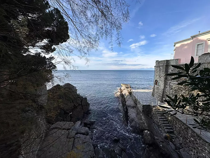 Immagine 7 di Villa in vendita  in Via romagneno 32 a Recco