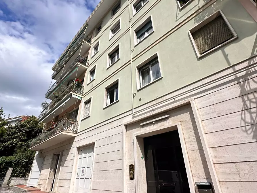 Immagine 19 di Appartamento in vendita  in Via Riese 70 a Genova