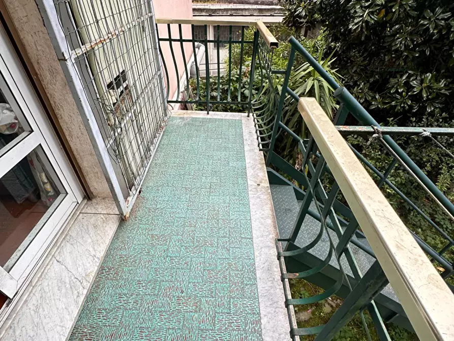 Immagine 20 di Appartamento in vendita  in Via Riese 70 a Genova