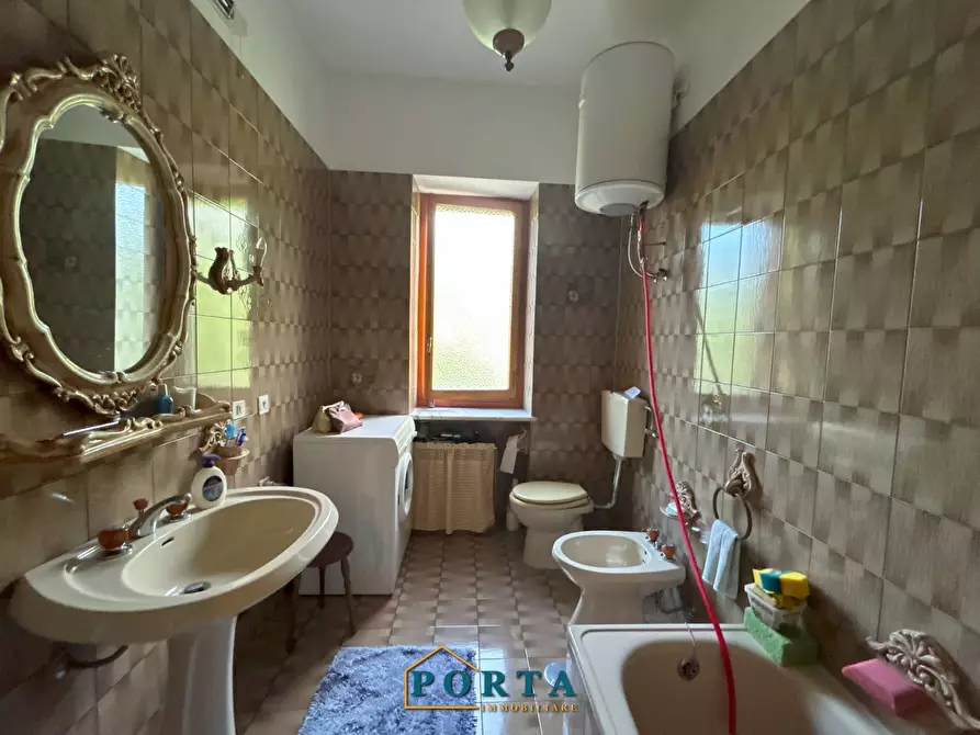 Immagine 14 di Casa indipendente in vendita  in Borgata Prà del Pozzo 8 a Barolo