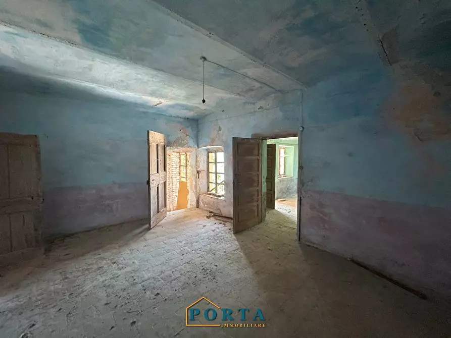 Immagine 10 di Rustico / casale in vendita  in Borgata Ansaldi snc a Barolo