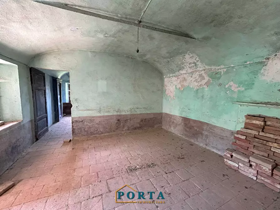 Immagine 15 di Rustico / casale in vendita  in Borgata Ansaldi snc a Barolo