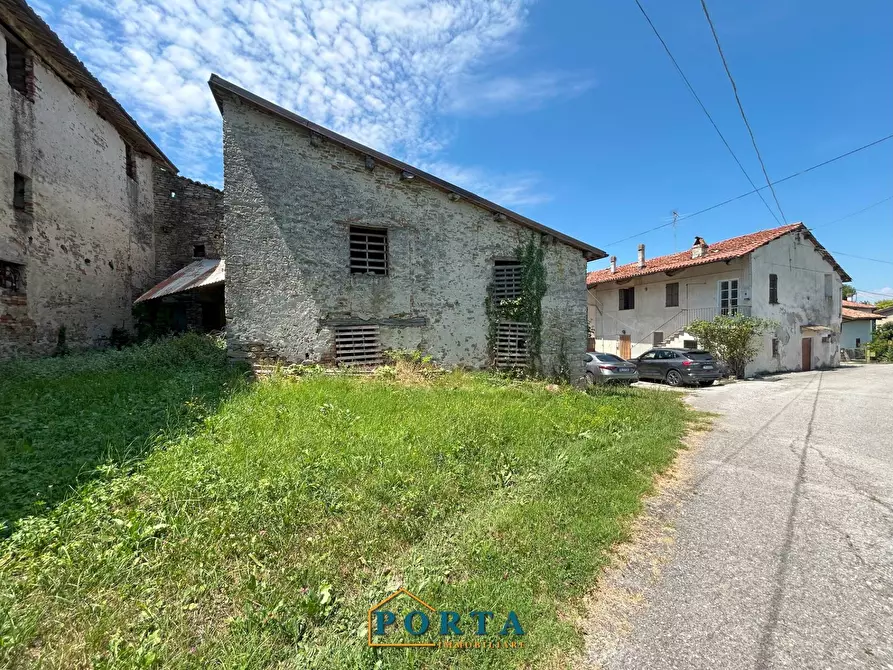 Immagine 27 di Rustico / casale in vendita  in Borgata Ansaldi snc a Barolo