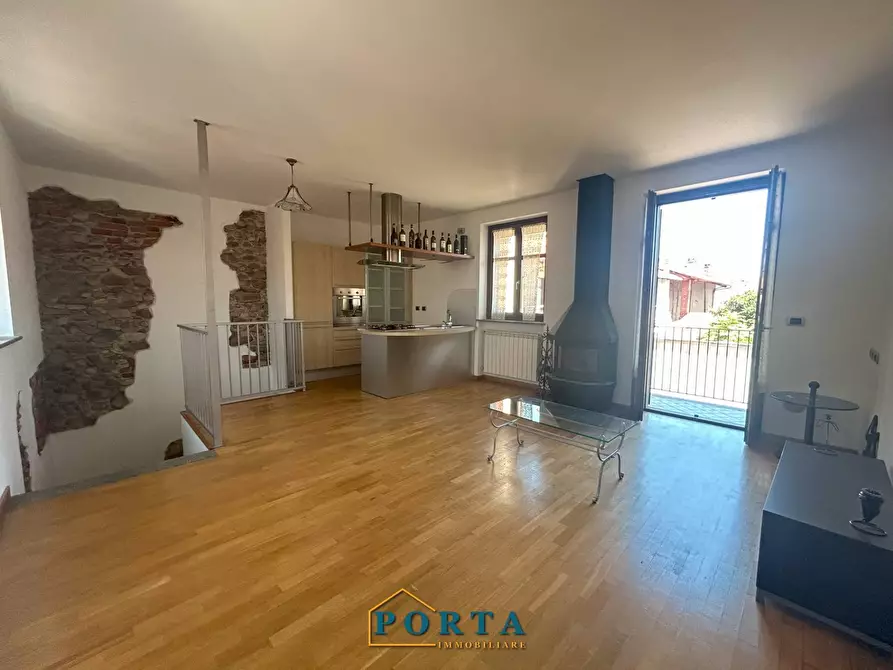 Immagine 1 di Appartamento in vendita  in Via Carrù 19 a Barolo