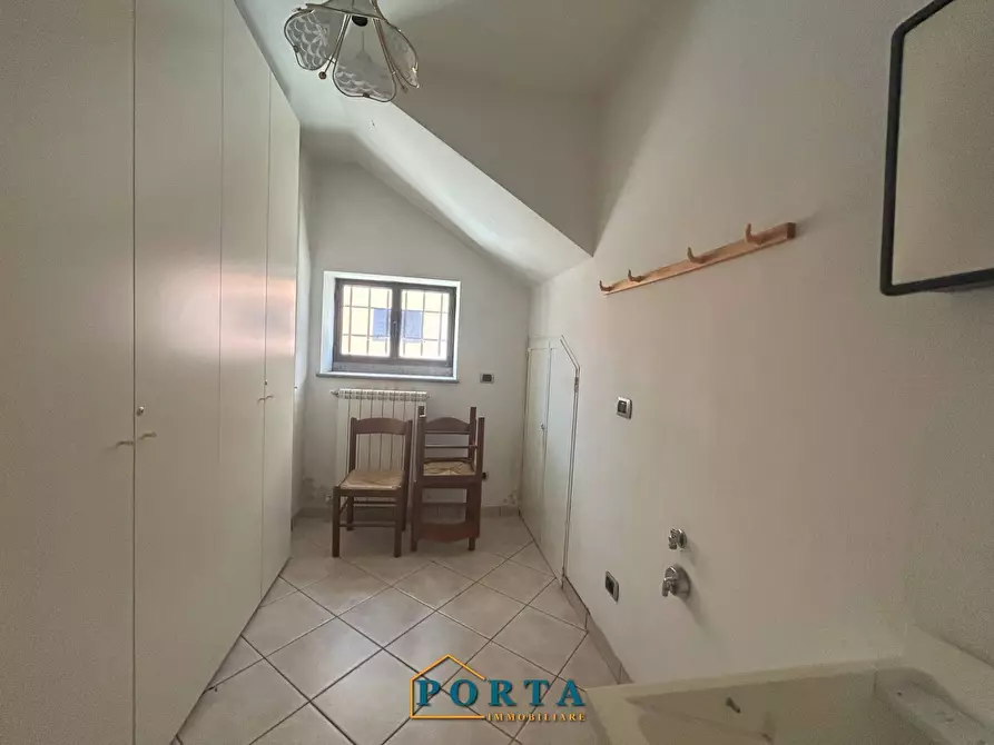 Immagine 23 di Appartamento in vendita  in Via Carrù 19 a Barolo