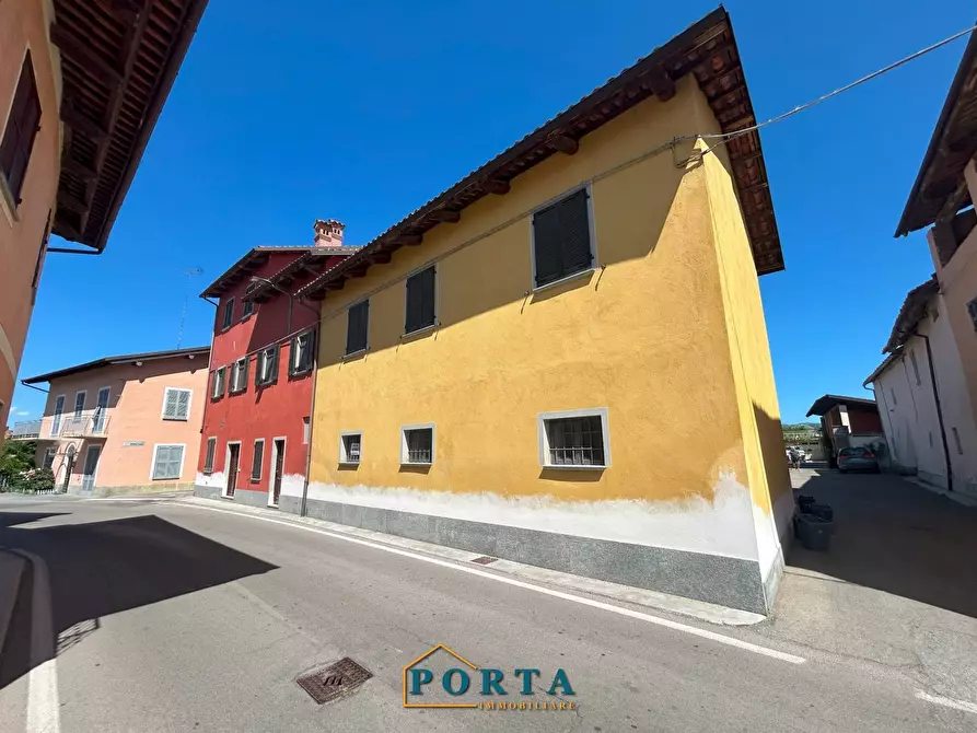 Immagine 2 di Appartamento in vendita  in Via Carrù 19 a Barolo
