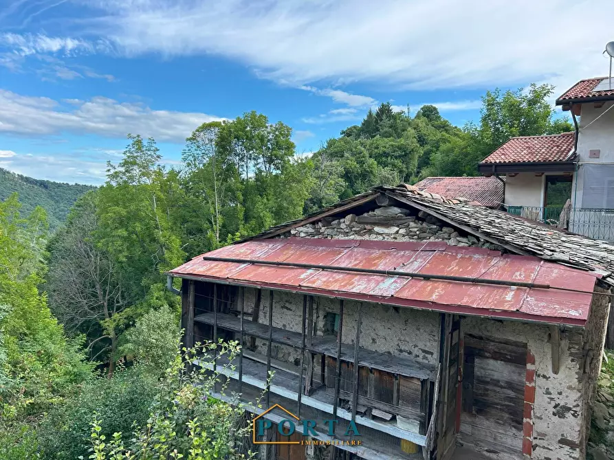 Immagine 2 di Rustico / casale in vendita  in Borgata Baracco snc a Roccaforte Mondovì