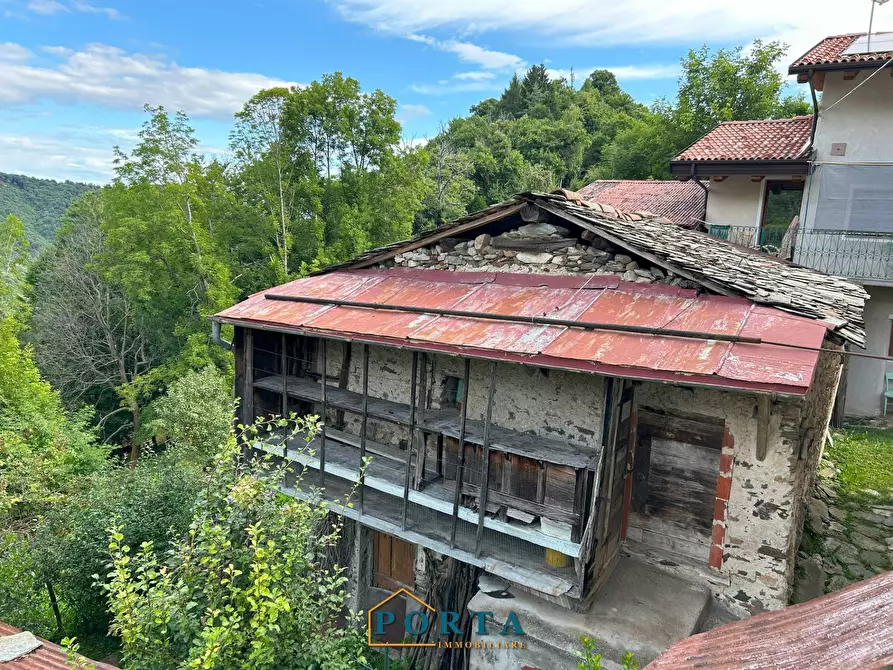 Immagine 5 di Rustico / casale in vendita  in Borgata Baracco snc a Roccaforte Mondovì