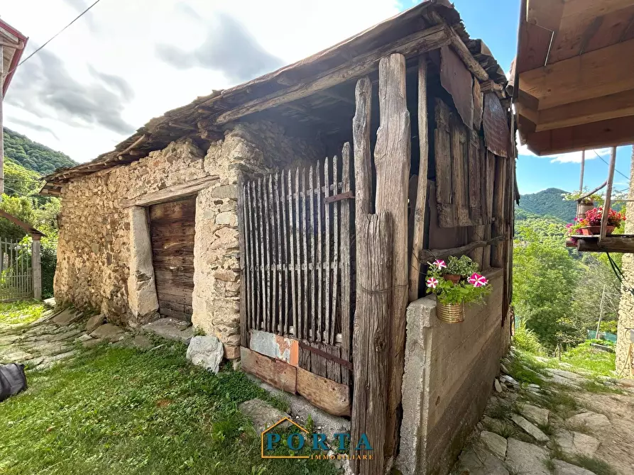 Immagine 4 di Rustico / casale in vendita  in Borgata Baracco snc a Roccaforte Mondovì