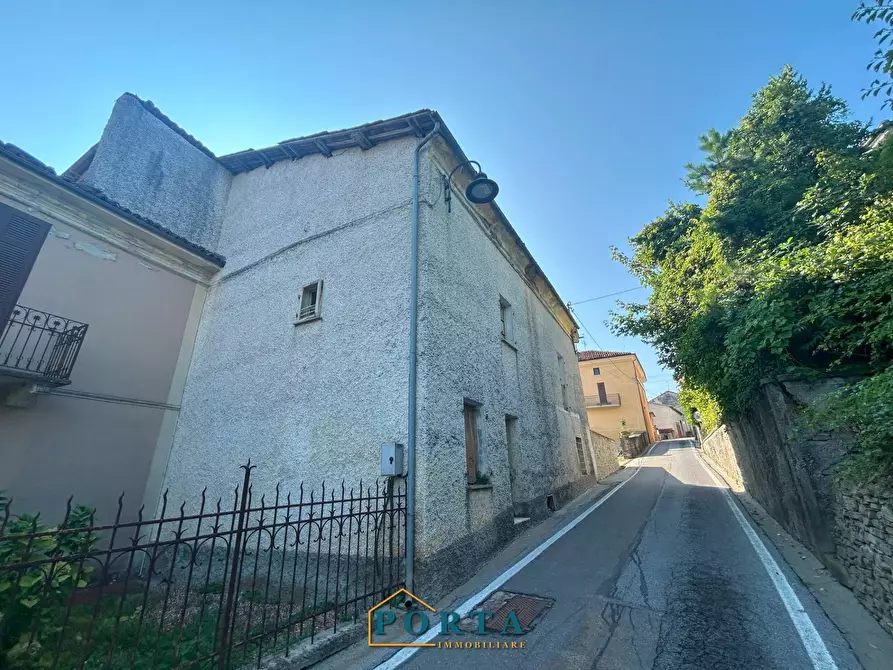 Immagine 3 di Rustico / casale in vendita  in Via Roma 54 a Barolo