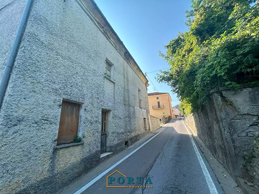 Immagine 4 di Rustico / casale in vendita  in Via Roma 54 a Barolo