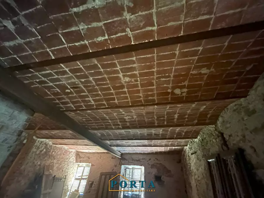 Immagine 5 di Rustico / casale in vendita  in Via Roma 54 a Barolo