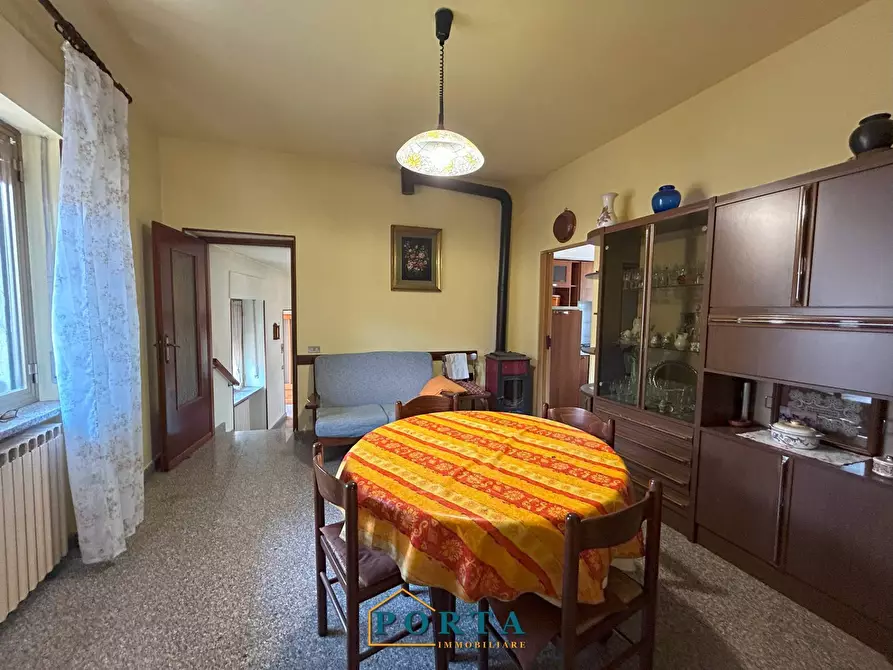 Immagine 5 di Casa indipendente in vendita  in Via Roma 73 a Barolo