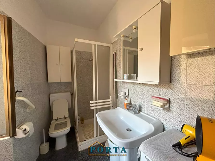 Immagine 15 di Casa indipendente in vendita  in Via Roma 73 a Barolo