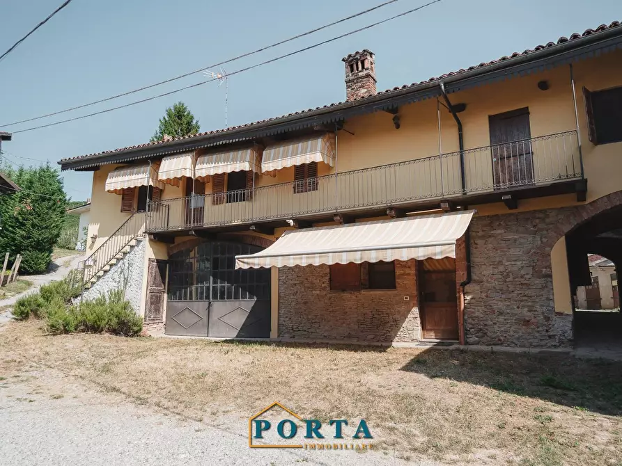 Immagine 1 di Casa indipendente in vendita  in Frazione Masanti 12 ter a Barolo