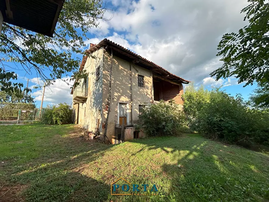 Immagine 18 di Rustico / casale in vendita  in Strada Orià 62 a Carrù