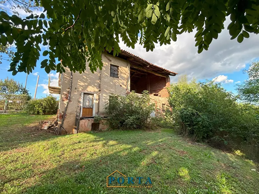 Immagine 23 di Rustico / casale in vendita  in Strada Orià 62 a Carrù