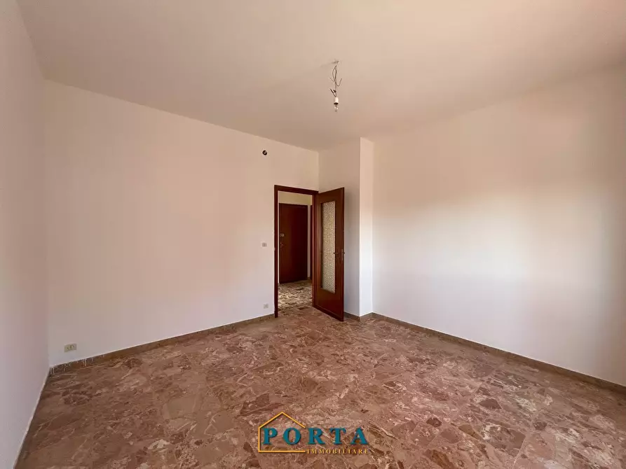 Immagine 9 di Appartamento in vendita  in Viale Vittorio Veneto 35F a Carrù