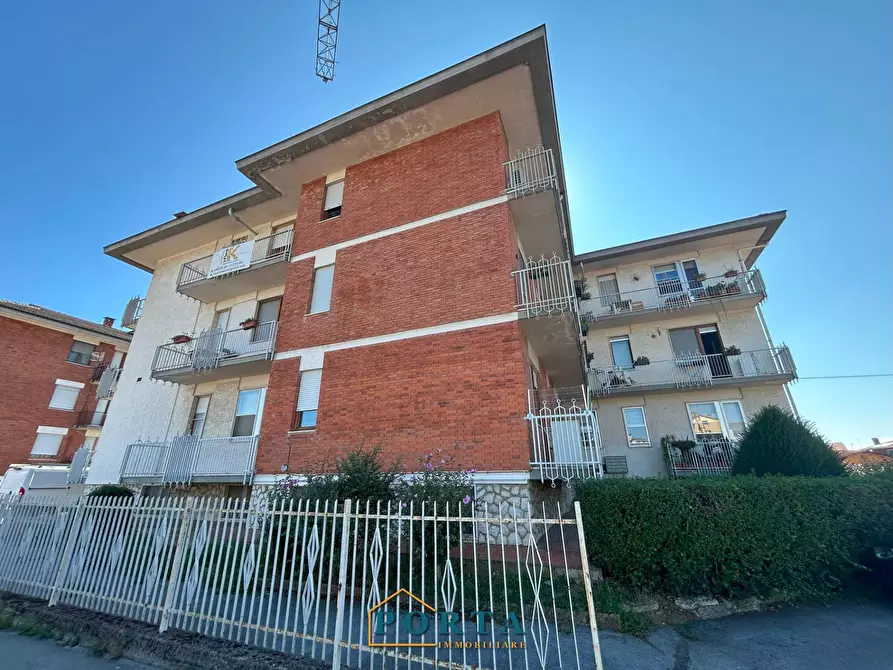 Immagine 26 di Appartamento in vendita  in Viale Vittorio Veneto 35F a Carrù