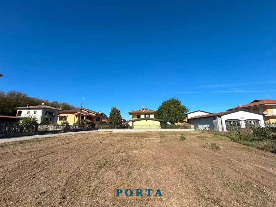 Immagine 35 di Locale commerciale in vendita  in Frazione Madonna della Neve 38 a Barolo