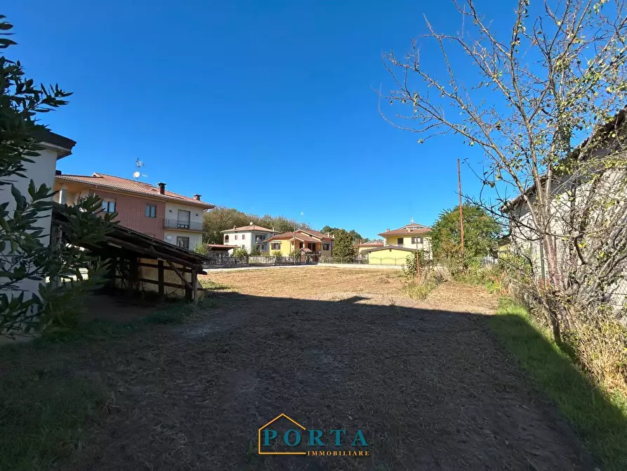 Immagine 33 di Locale commerciale in vendita  in Frazione Madonna della Neve 38 a Barolo