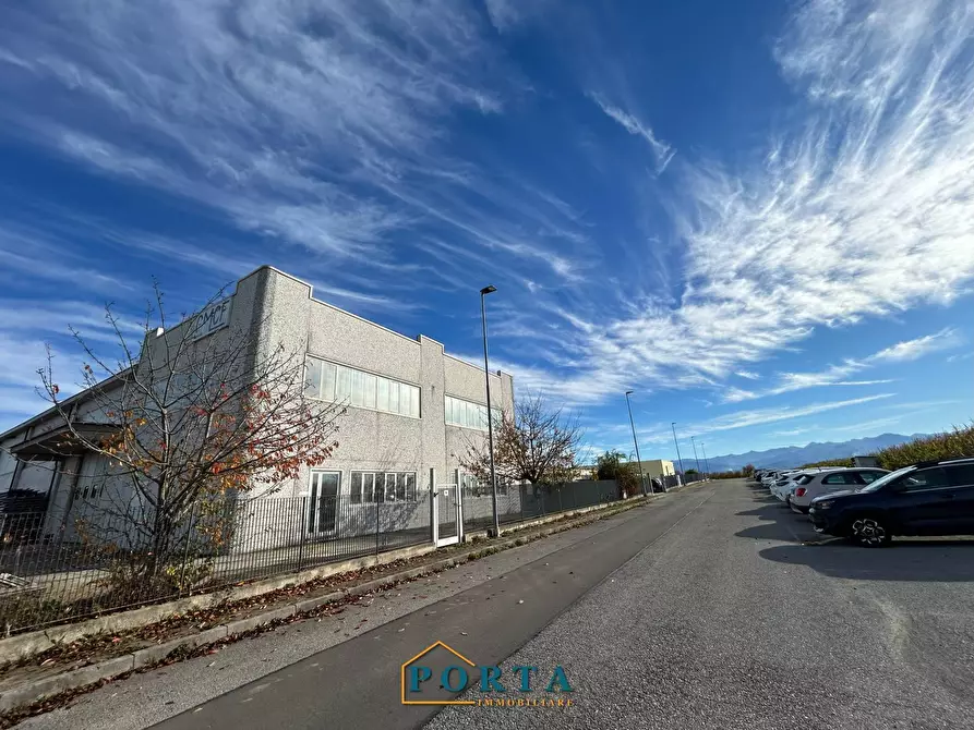 Immagine 3 di Capannone industriale in vendita  in Strada delle Alpi 9 a Carrù