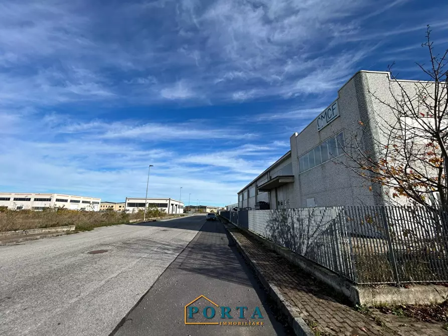 Immagine 4 di Capannone industriale in vendita  in Strada delle Alpi 9 a Carrù