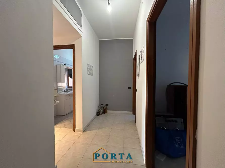 Immagine 9 di Appartamento in vendita  in Via Cavour 6 a Barolo