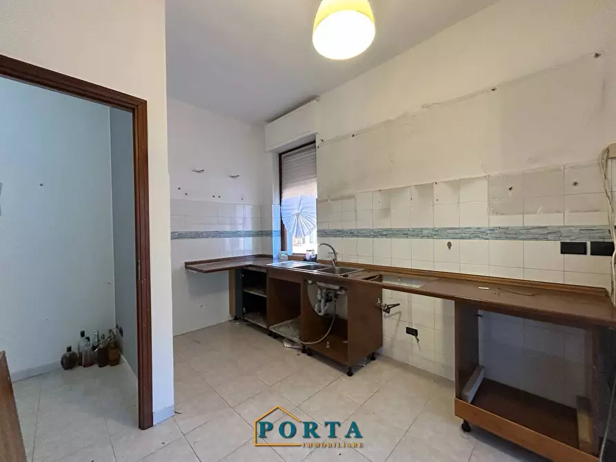 Immagine 14 di Appartamento in vendita  in Via Cavour 6 a Barolo