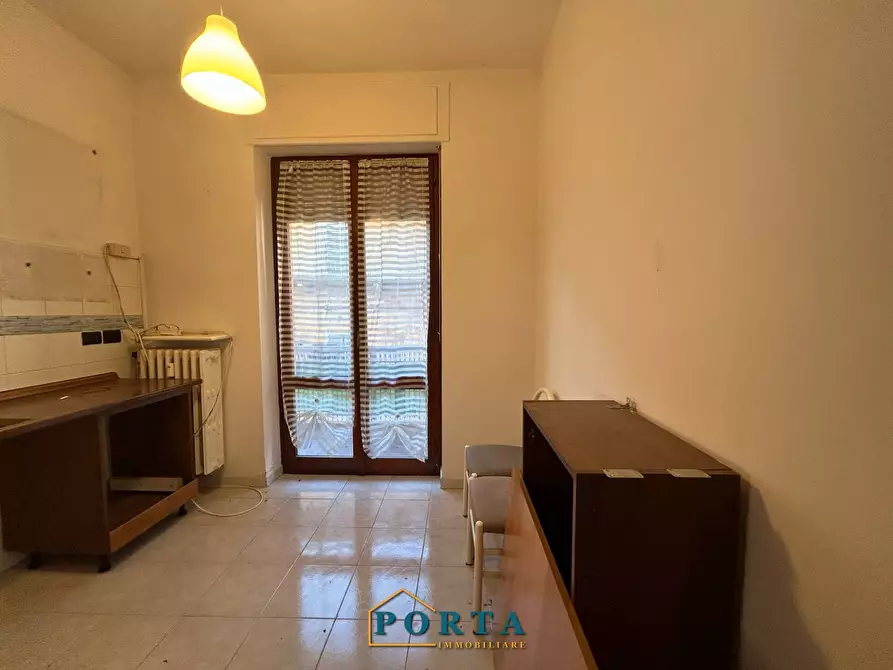 Immagine 15 di Appartamento in vendita  in Via Cavour 6 a Barolo